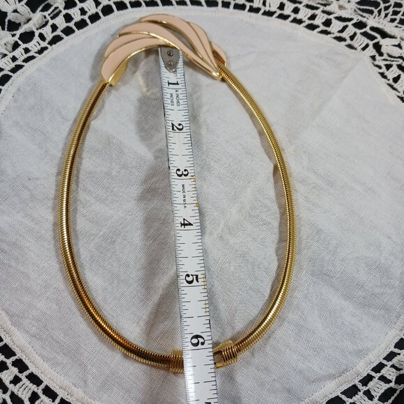 Vintage Trifari Necklace Signed Gold Tone Pink Enamel Wave Statement Choker - Picture 9 of 13